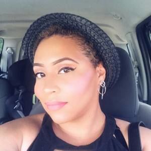 Meet your Posher, Aisha